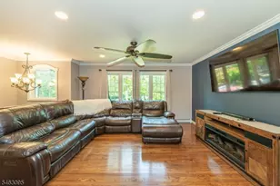 33 Lakeside Ave, Bloomingdale, NJ 07403 - Photo 4