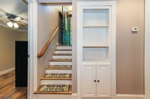 33 Lakeside Ave, Bloomingdale, NJ 07403 - Photo 32
