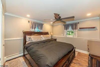 33 Lakeside Ave, Bloomingdale, NJ 07403 - Photo 22