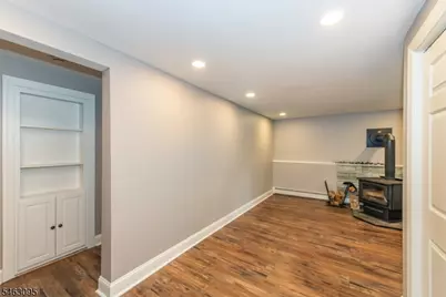 33 Lakeside Ave, Bloomingdale, NJ 07403 - Photo 26