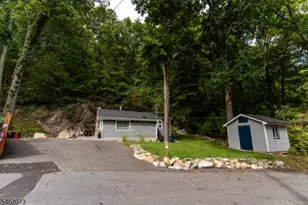 6 Oak Ln, Hardyston Township, NJ 07460 - Photo 28