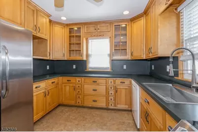 123 New St, Cranford Township, NJ 07016 - Photo 10