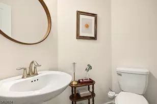 908 Parkview Ln, Rockaway Township, NJ 07866 - Photo 20