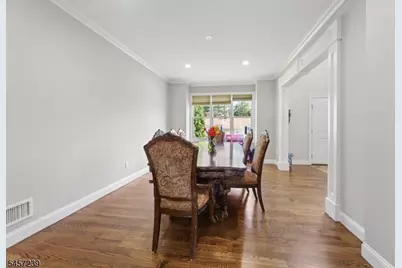 16 Stuyvesant Ct, Clifton, NJ 07013 - Photo 16