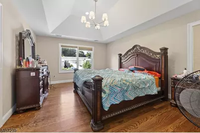 16 Stuyvesant Ct, Clifton, NJ 07013 - Photo 24