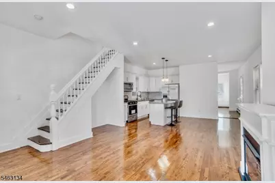 142 Steuben, East Orange, NJ 07018 - Photo 4