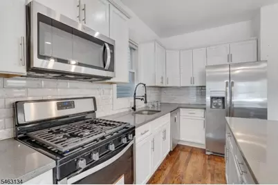142 Steuben, East Orange, NJ 07018 - Photo 2