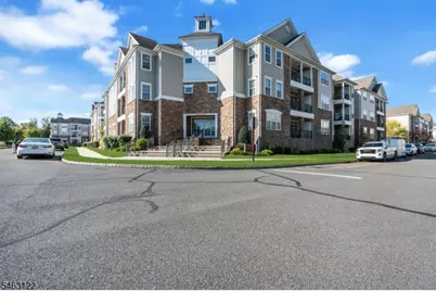 7213 Minuteman Ln #7213, Franklin Township, NJ 08873 - Photo 2