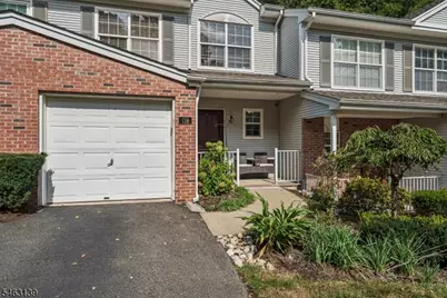 118 Brookside Ln, Mount Arlington, NJ 07856 - Photo 2