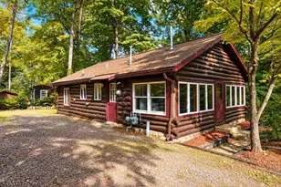 10 Cliff Rd, West Milford, NJ 07480 - Photo 2