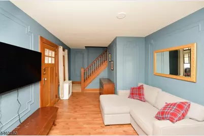 18 Minerva Ave, Hawthorne, NJ 07506 - Photo 2
