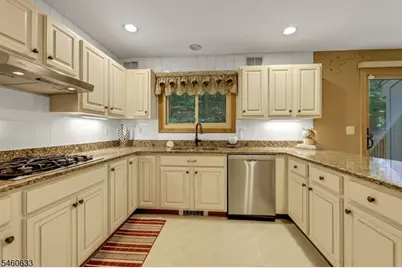 100 Cheshire Ln, Ringwood, NJ 07456 - Photo 12