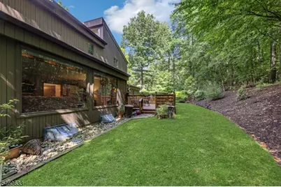 100 Cheshire Ln, Ringwood, NJ 07456 - Photo 6