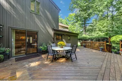 100 Cheshire Ln, Ringwood, NJ 07456 - Photo 32