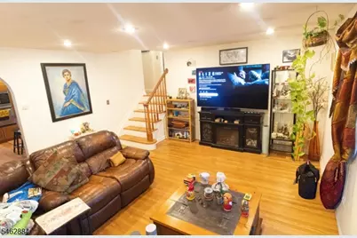 74 Raritan Rd, Linden, NJ 07036 - Photo 4
