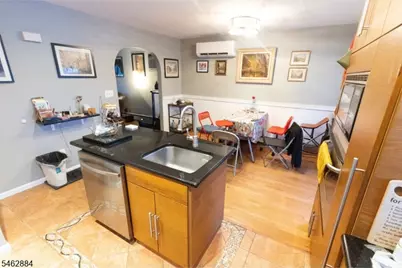 74 Raritan Rd, Linden, NJ 07036 - Photo 6
