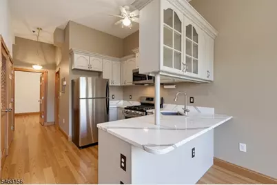 421 Washington, Hoboken, NJ 07030 - Photo 2