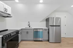 82 Grove St Unit, Montclair, NJ 07042 - Photo 6