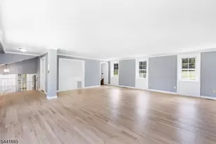 401 Bloomsbury Rd, Franklin Township, NJ 08804 - Photo 6