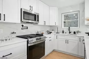 257 S 7th St, Newark, NJ 07103 - Photo 10