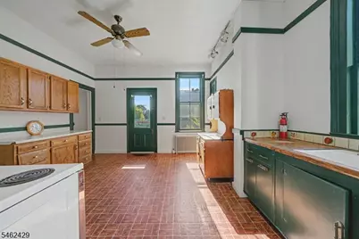 401 W Moore St, Hackettstown, NJ 07840 - Photo 30