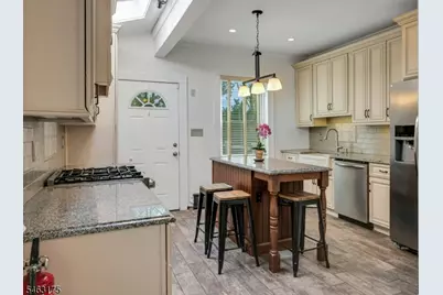 52 . 5 Madison St, Morristown, NJ 07960 - Photo 12