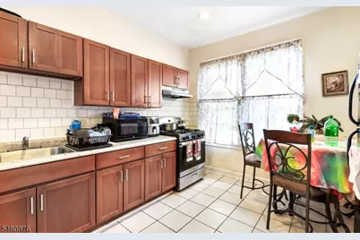 270 Goldsmith Ave, Newark, NJ 07112 - Photo 18