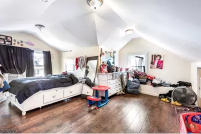 270 Goldsmith Ave, Newark, NJ 07112 - Photo 22