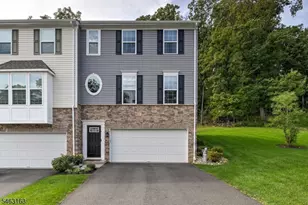4 Woodland Wy, Mount Arlington, NJ 07856 - Photo 1