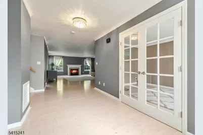 130 Butternut Dr #130, Wayne, NJ 07470 - Photo 2