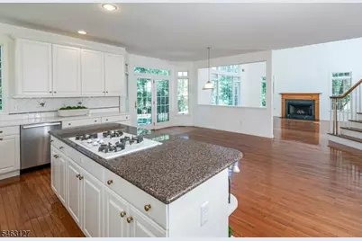 7 Firestone Ct, Montgomery Township, NJ 08558 - Photo 20