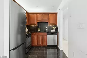22 Cellar Ave, Clark Township, NJ 07066 - Photo 14