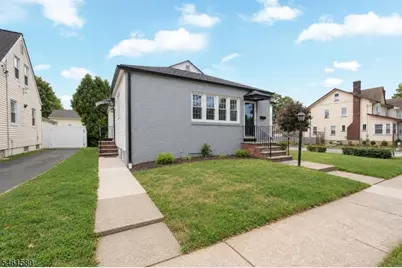 362 E Clay Ave, Roselle Park, NJ 07204 - Photo 2