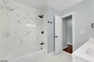 362 E Clay Ave, Roselle Park, NJ 07204 - Photo 12