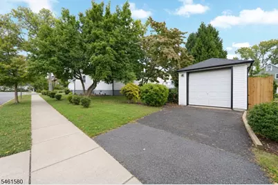 362 E Clay Ave, Roselle Park, NJ 07204 - Photo 20