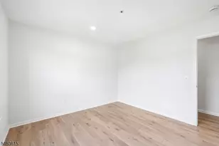 300 Schuyler Ave, Kearny, NJ 07032 - Photo 16