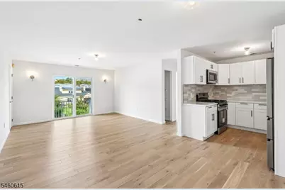 300 Schuyler Ave #16, Kearny, NJ 07032 - Photo 6