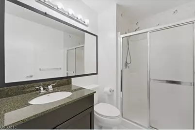 543 Manchester Ct, Piscataway Township, NJ 08854 - Photo 22