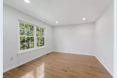 543 Manchester Ct, Piscataway Township, NJ 08854 - Photo 18