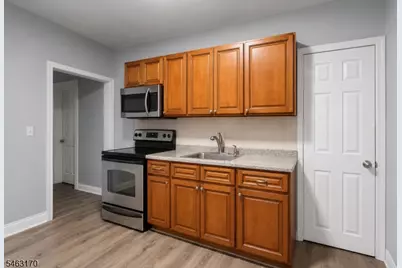 89 Burgess Pl, Passaic, NJ 07055 - Photo 4