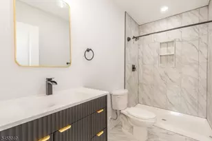 662 18th Ave, Irvington, NJ 07111 - Photo 24