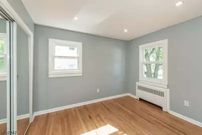 5 Underhill Ct, Nutley, NJ 07110 - Photo 14
