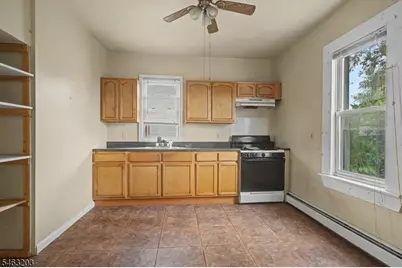 305 Pacific St, Paterson, NJ 07503 - Photo 24