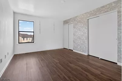 233 Spruce Ct, Raritan Township, NJ 08822 - Photo 16