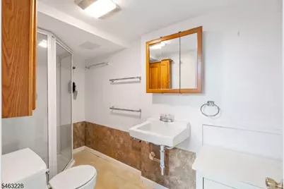 18 W Grochowiak St, South River, NJ 08882 - Photo 26