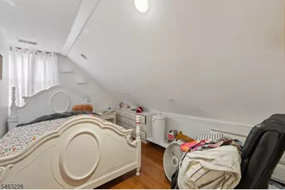 18 W Grochowiak St, South River, NJ 08882 - Photo 22