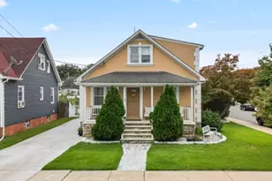 18 W Grochowiak St, South River, NJ 08882 - Photo 32