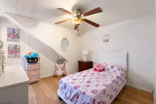 18 W Grochowiak St, South River, NJ 08882 - Photo 20