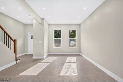 114 Peabody Pl, Newark, NJ 07104 - Photo 6