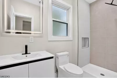 114 Peabody Pl, Newark, NJ 07104 - Photo 20